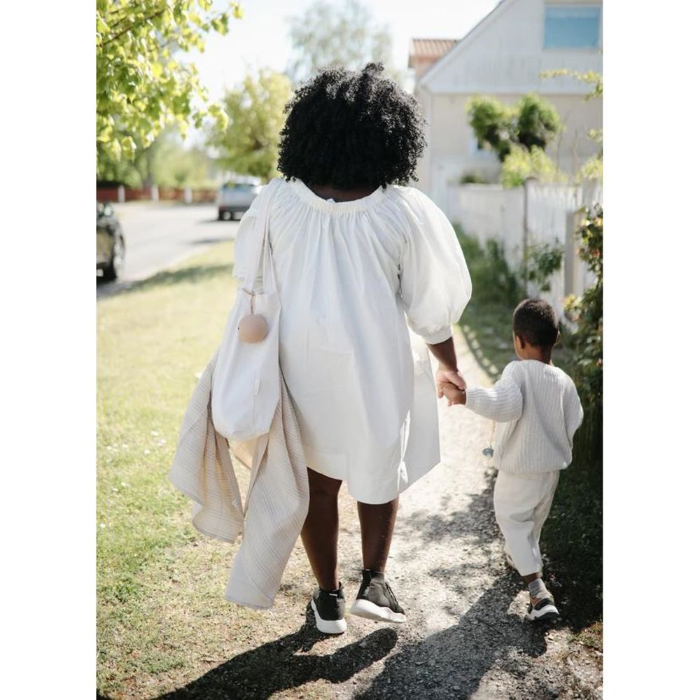 Mushie Schnulleretui, Natural, Schnullerbox aus Silikon, BPA-frei