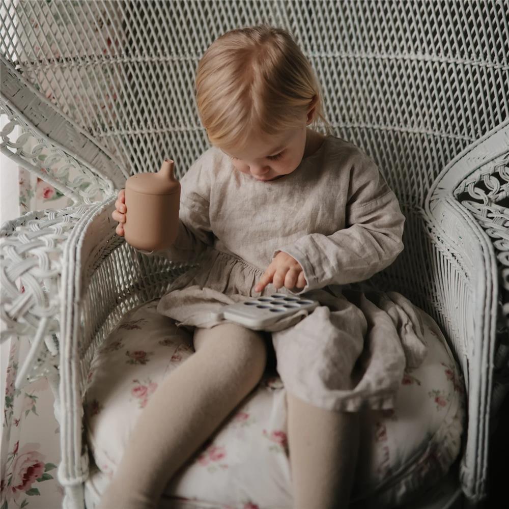 Mushie Silikon-Trinklernbecher, Natural, BPA-frei