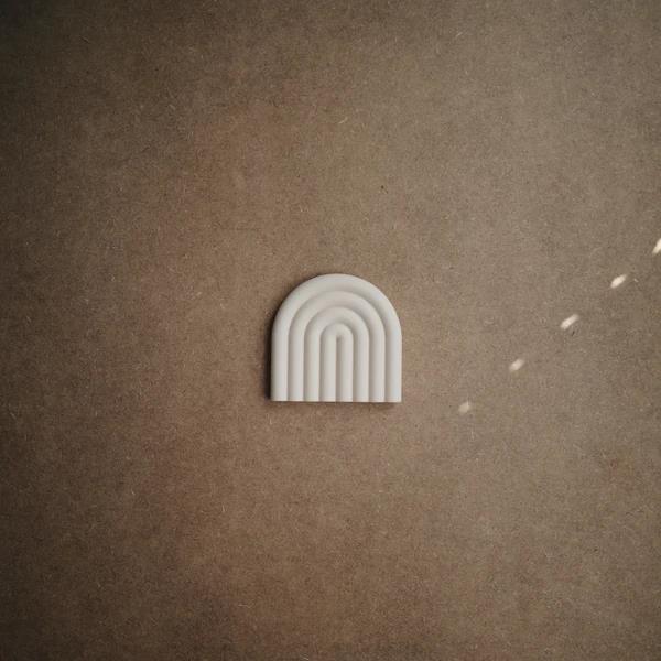 Mushie Beißring Regenbogen, Shifting Sand, aus Silikon, BPA-frei