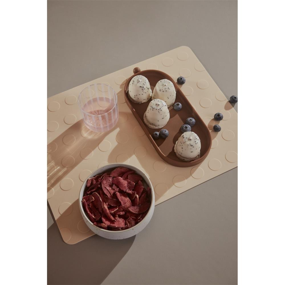 OYOY Dotto Tischset, 2er Set, 45 x 34 cm, Beige, Unterlage aus Silikon