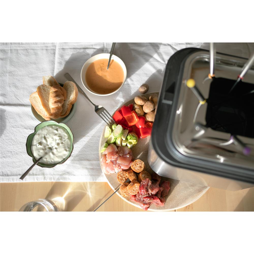 Steba DF 150 F Fritteuse mit Fondue-Set – 2,5L, stufenloser Temperaturregler, 1200W, Edelstahlgehäuse, inkl. 8 Fonduegabeln