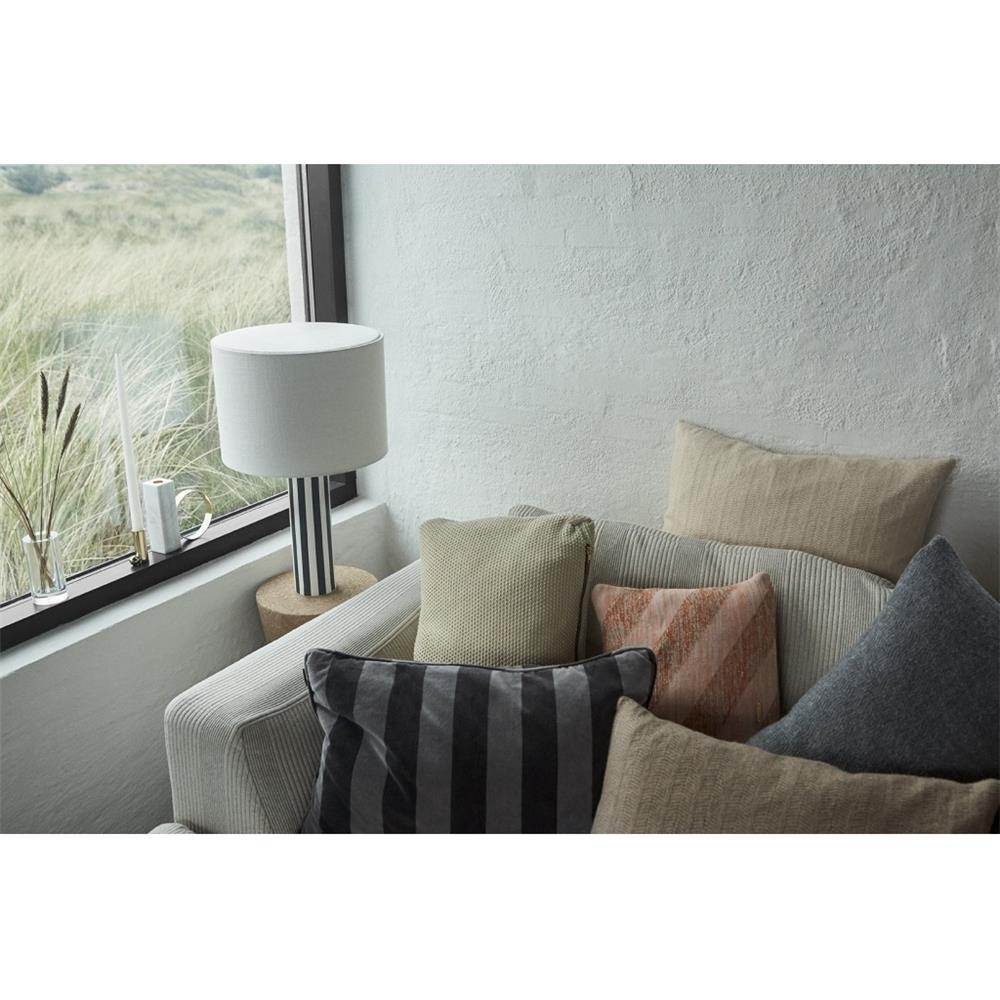 OYOY Palloa Kerzenhalter High Gold Stahl 7 x 4,5 x 2,6 cm Kerzenständer