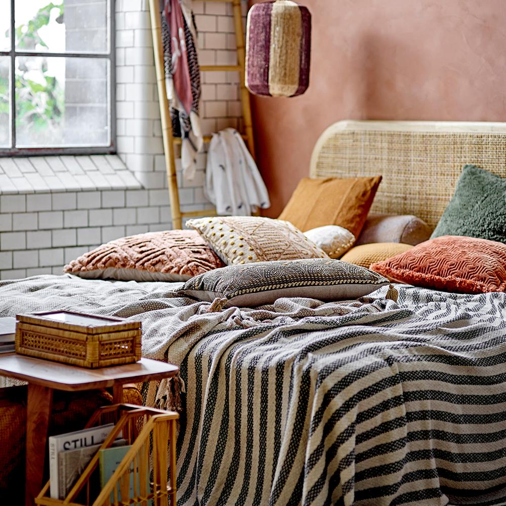 Bloomingville Mahado Kissen, Orange, Baumwolle – mit Stickmuster & Fransen, 45x45 cm