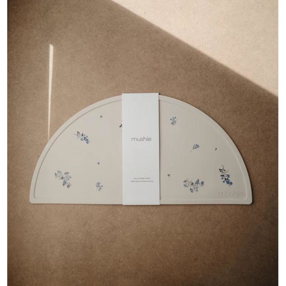 Mushie Silikon-Platzdeckchen, Lilac Flowers, Tischset, BPA-frei