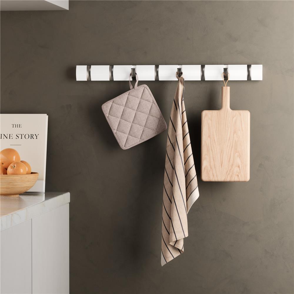 Umbra Flip Wandgarderobe, Garderobenleiste in Weiß, mit 8 beweglichen Haken in Silber