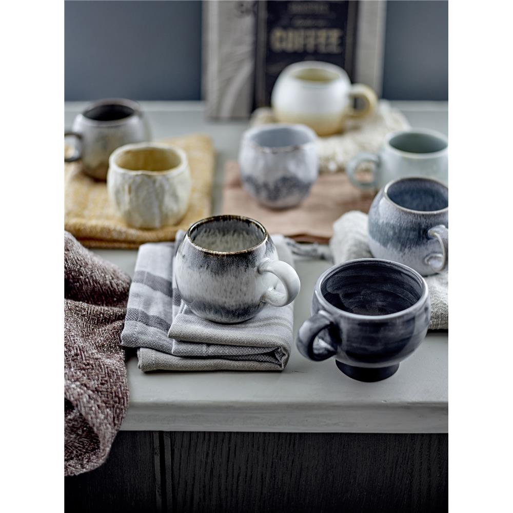 Bloomingville Emilo Tasse, in Grau, aus Steingut, 300 ml, dänisches Design