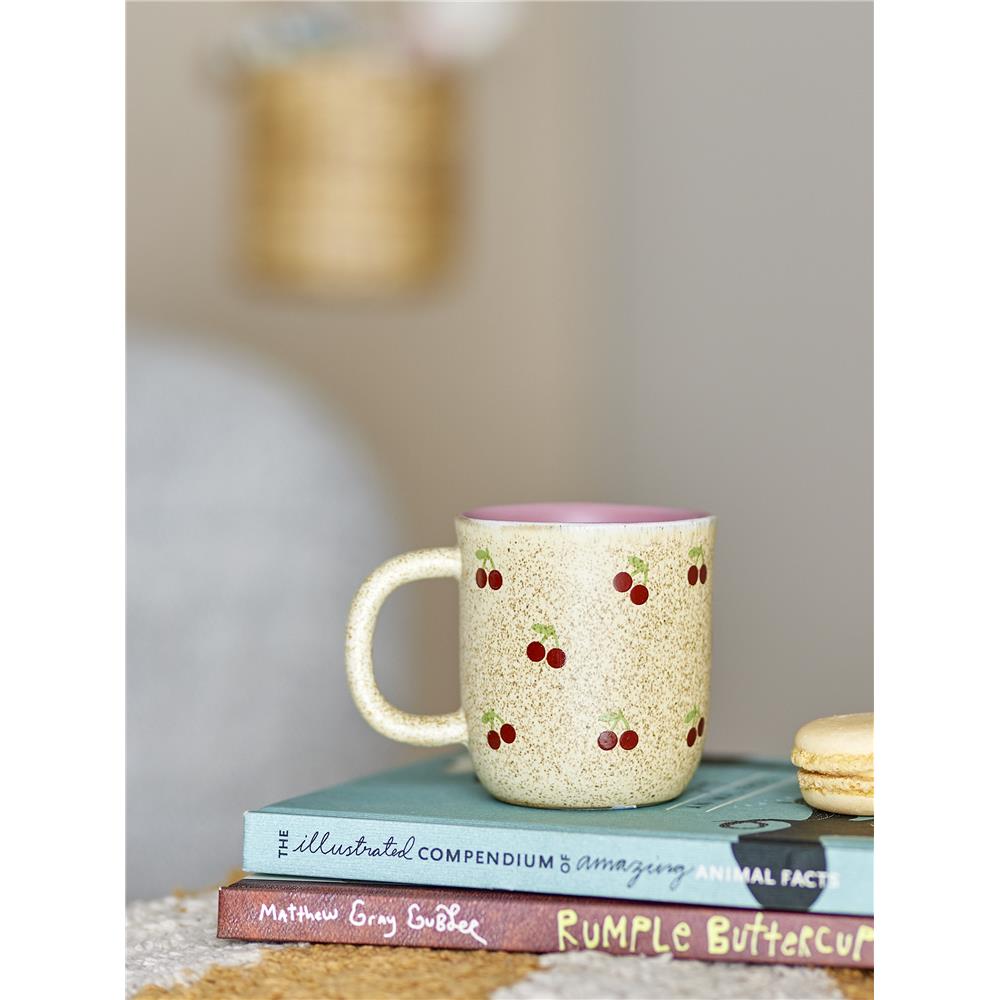 Bloomingville MINI Cherry Tasse, Natur/Rosa, mit Kirschen, Steingut, Kindertasse, dänisches Design