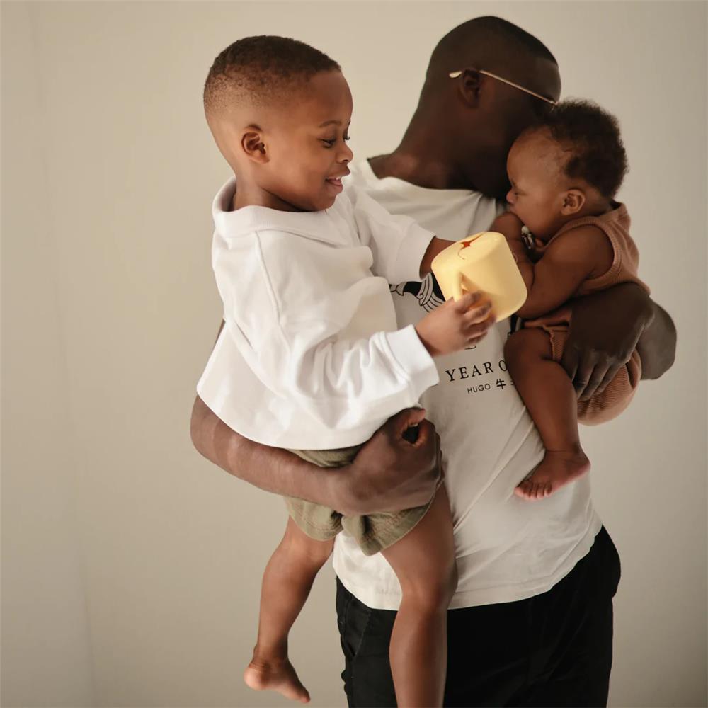 Mushie Snackbecher, Daffodil, aus Silikon, BPA-frei