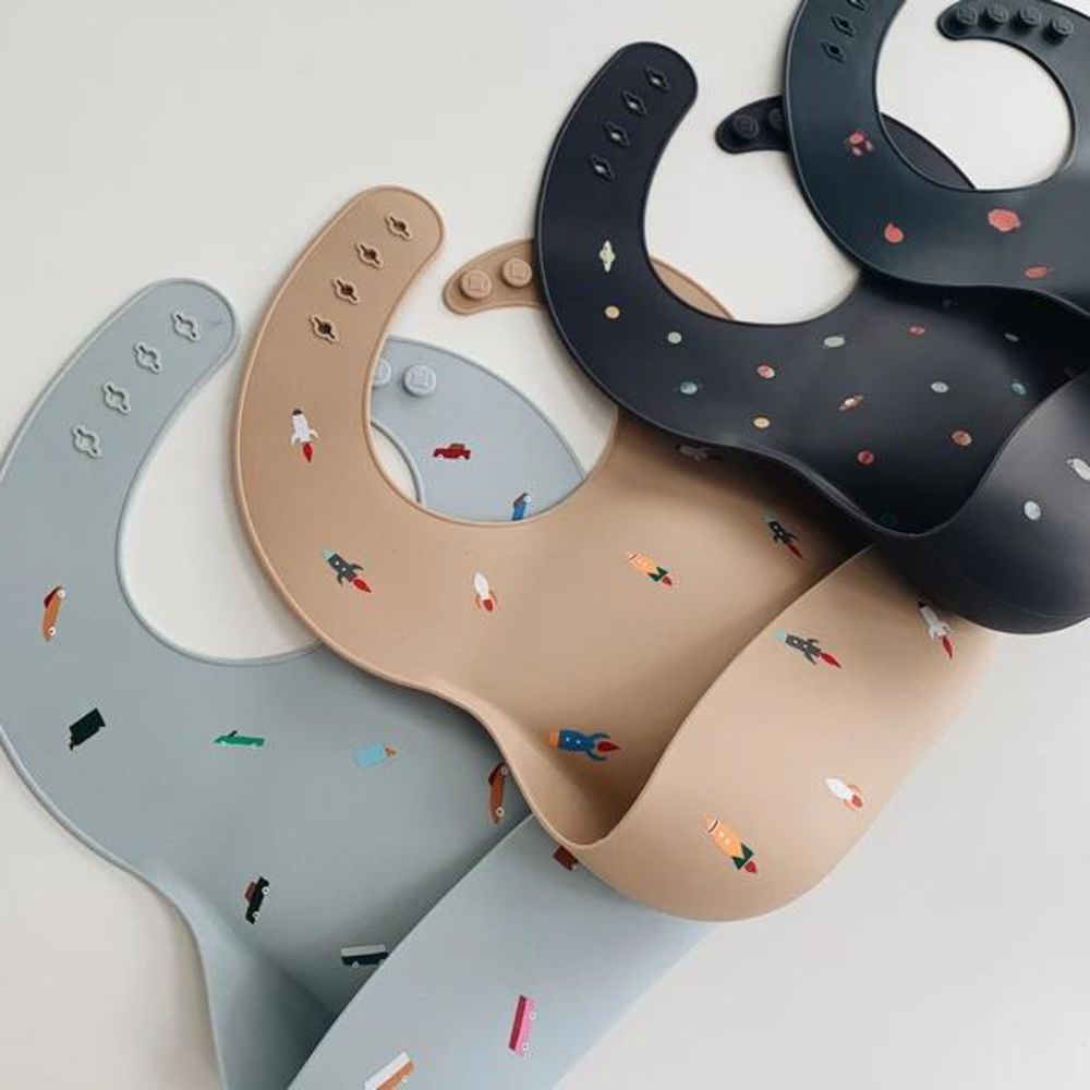 Mushie Silikon-Lätzchen, Rocket Ship, mit Auffangschale, BPA-frei