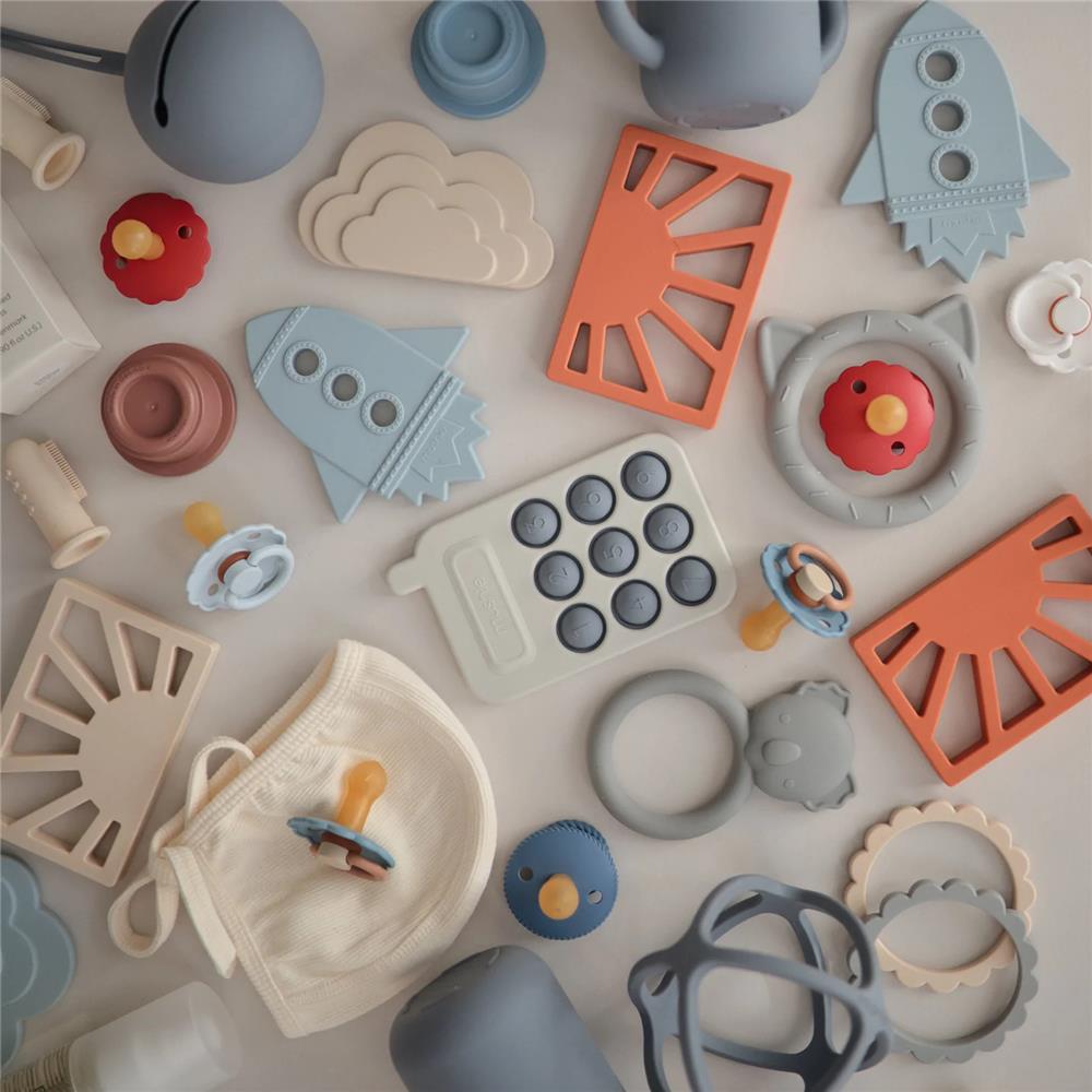 Mushie Beißring Sonne, Clay, aus Silikon, BPA-frei