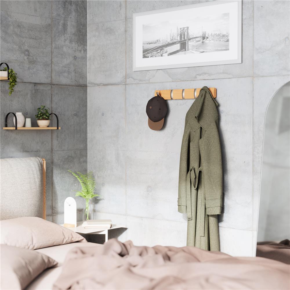 Umbra Flip Wandgarderobe, Garderobenleiste in Natur, mit 5 beweglichen Haken in Silber