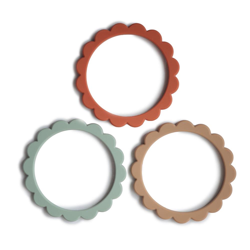 Mushie Beißring Blumen 3er Set, Cambridge Blue/Clementine/Natural, Armband aus Silikon, BPA-frei
