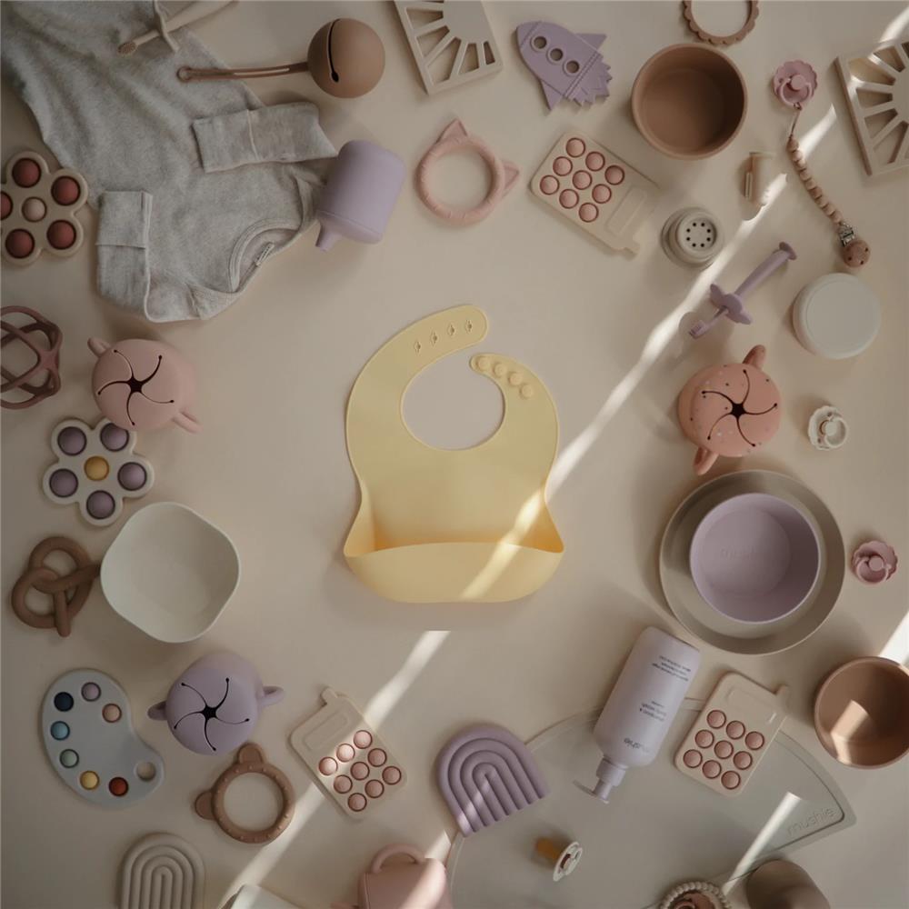 Mushie Silikon-Lätzchen, Sunshine, mit Auffangschale, BPA-frei