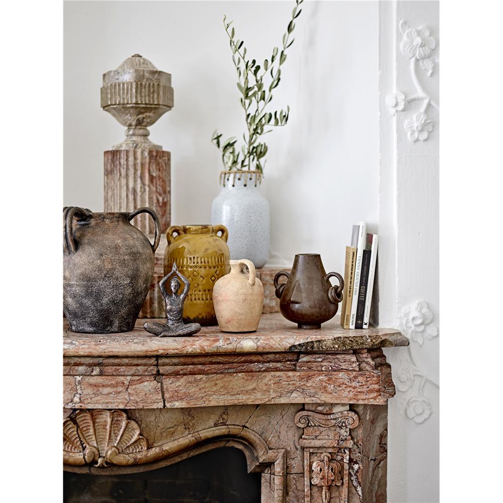 Bloomingville Miiral Deko Statue, in Messingfarbe, aus Harz, L13,5xH17xB7,5 cm