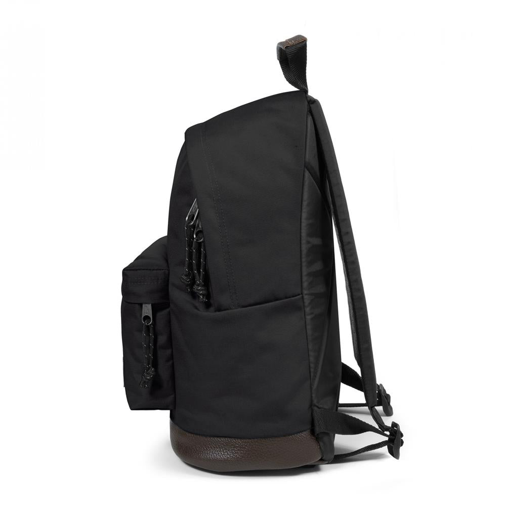 Eastpak WYOMING, Rucksack, Black (schwarz), 24L, mit Leder-Unterseite
