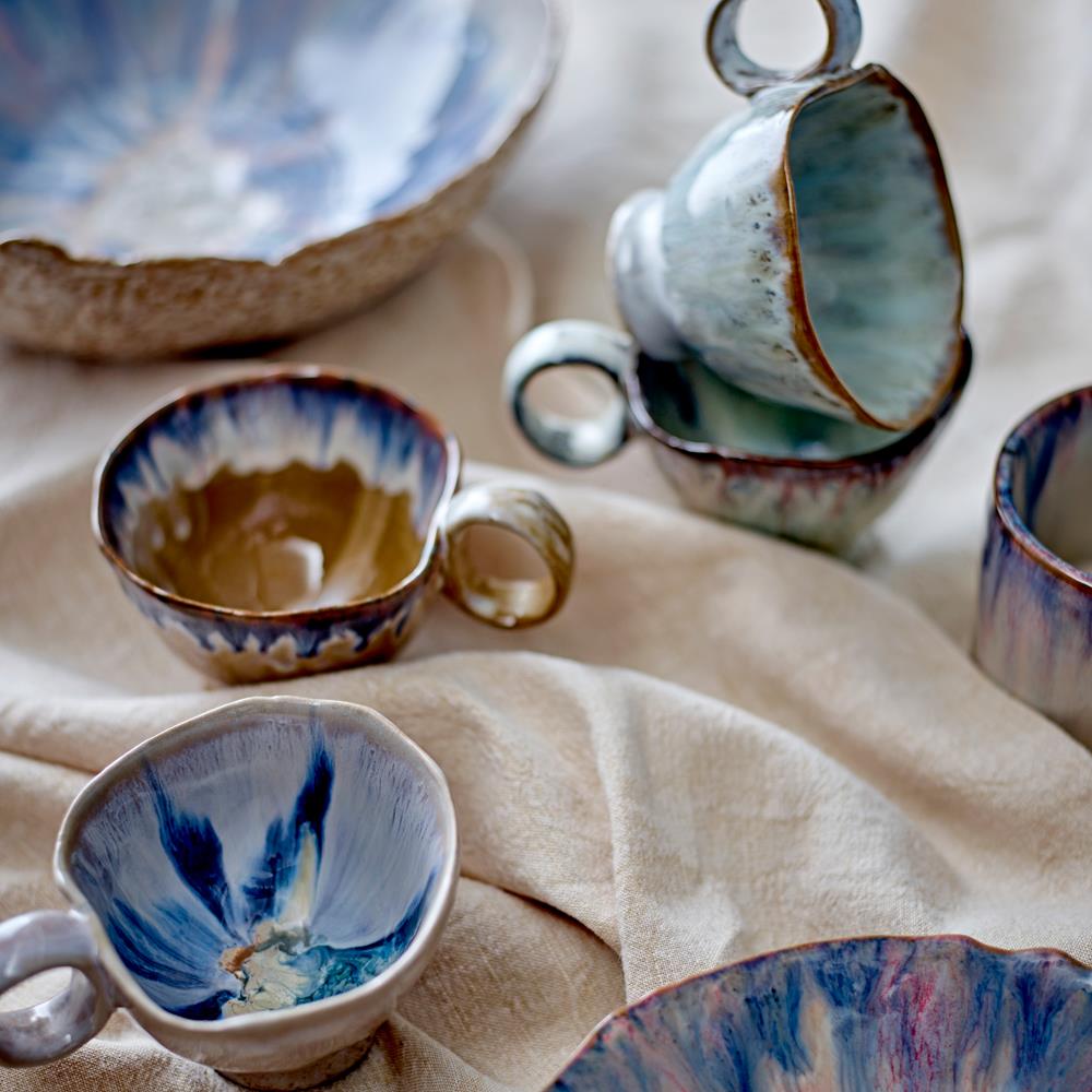 Bloomingville Imogen Tasse aus Steingut in Bunt 175 ml – handgefertigte Tasse für Küche