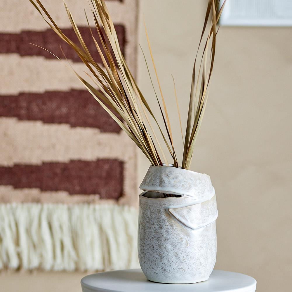 Bloomingville Abeera Vase – Steingut-Vase in Natur mit einzigartiger Glasur, 20 cm Höhe