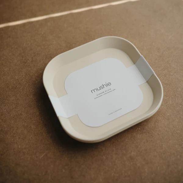 Mushie Kinderteller 2er Set, Ivory, quadratisch, BPA-frei