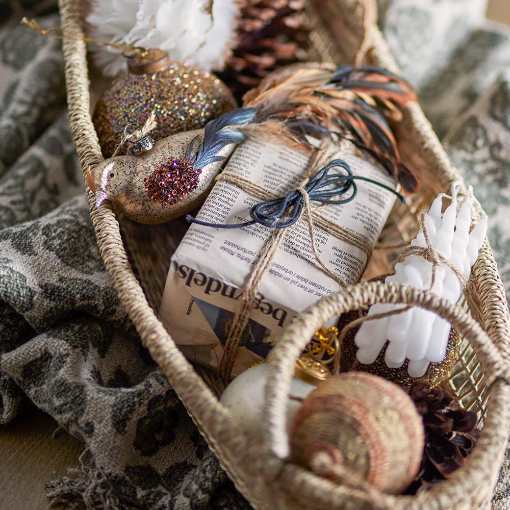 Bloomingville Twist Kerze, Weiß, 12er Set, Paraffin, handgedreht, Ø 1,2 cm