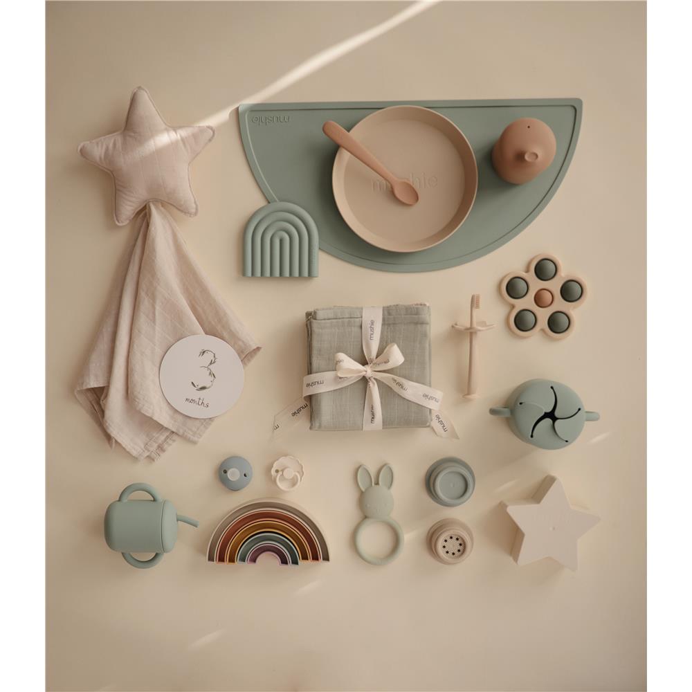 Mushie Sensorik-Spielzeug Blume, Dried Thyme, aus Silikon, BPA-frei