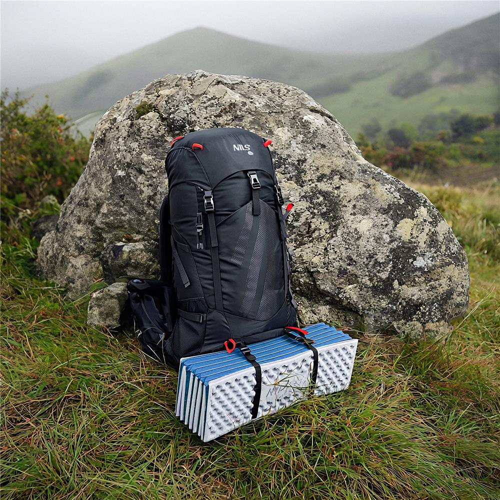 NILS CAMP Campingmatte faltbar 195 cm in Blau - isolierende Outdoor Matte für Trekking & Camping