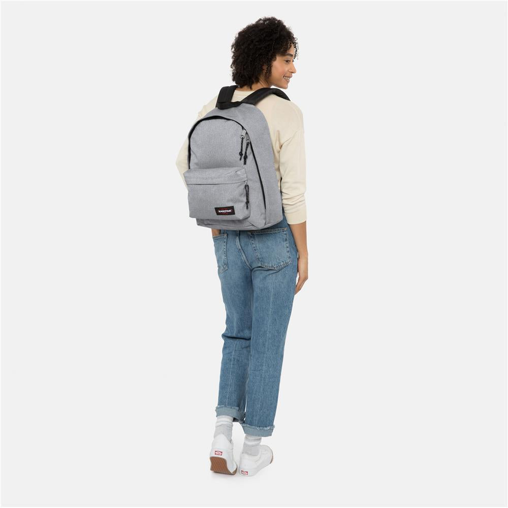 Eastpak OUT OF OFFICE, Rucksack, Sunday Grey (grau), 27L, mit Laptopfach