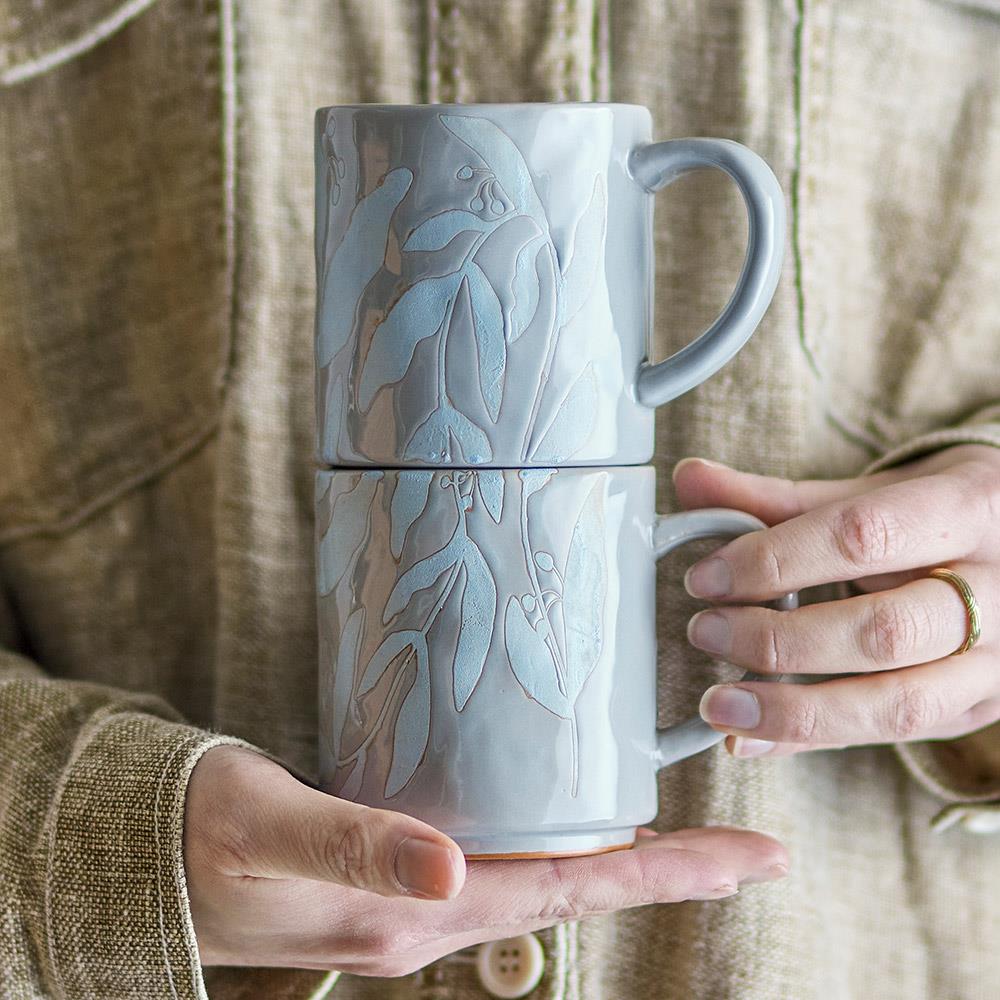 Bloomingville Aurora Tassen 2er Set, Grau, Steingut, stapelbar, 350 ml, spülmaschinengeeignet