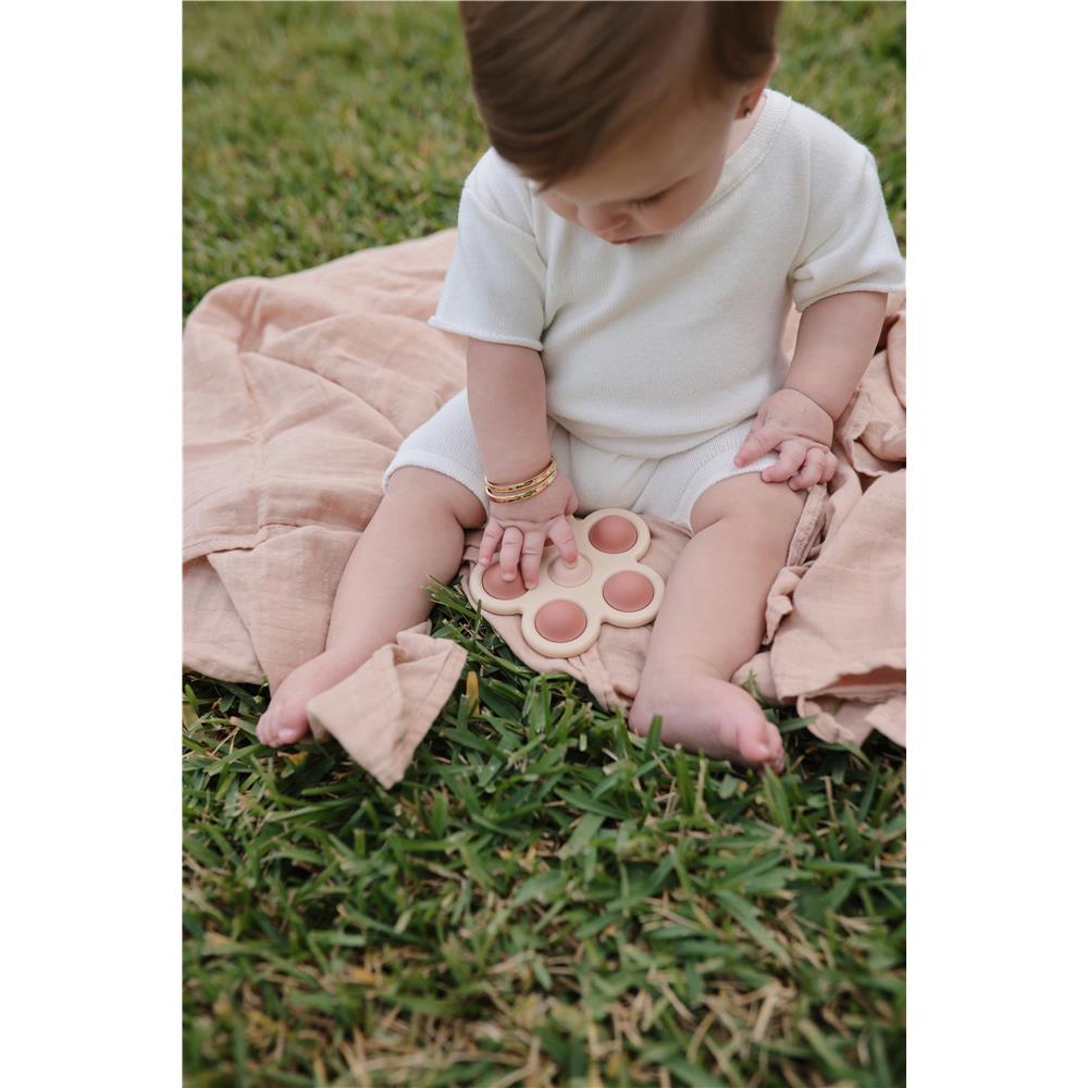 Mushie Sensorik-Spielzeug Blume, Rose, aus Silikon, BPA-frei