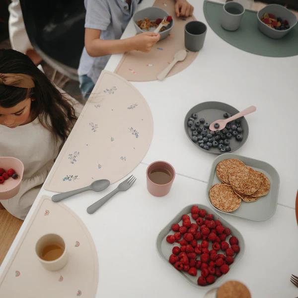 Mushie Kinderbesteckset Gabel und Löffel, Smoke, BPA-frei