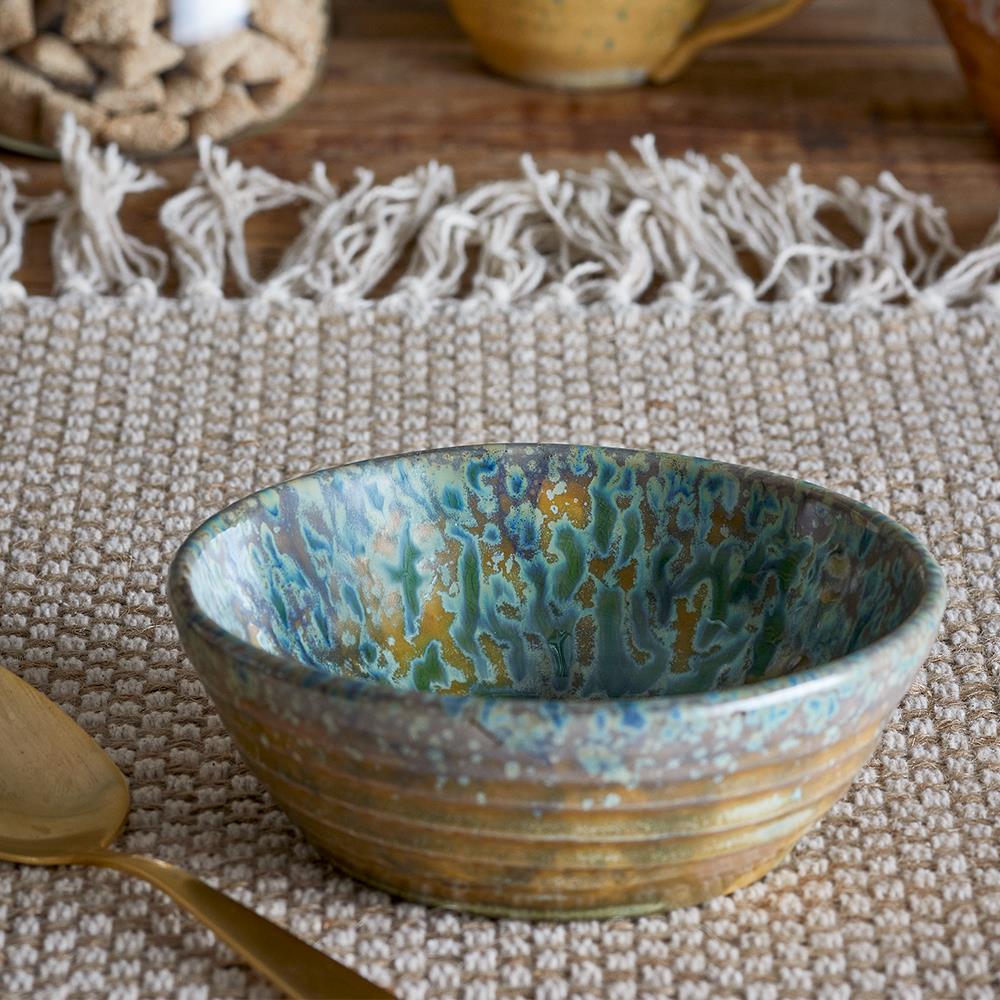Bloomingville Milani Schale, 300 ml – Handgefertigte Steingutschale in Grün mit perlmuttartiger Glasur