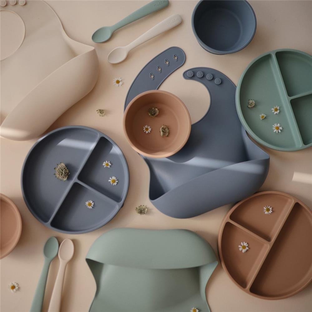 Mushie Silikon-Kinderschüssel, Tradewinds, Schüssel mit Rutschfestem Saugnapf