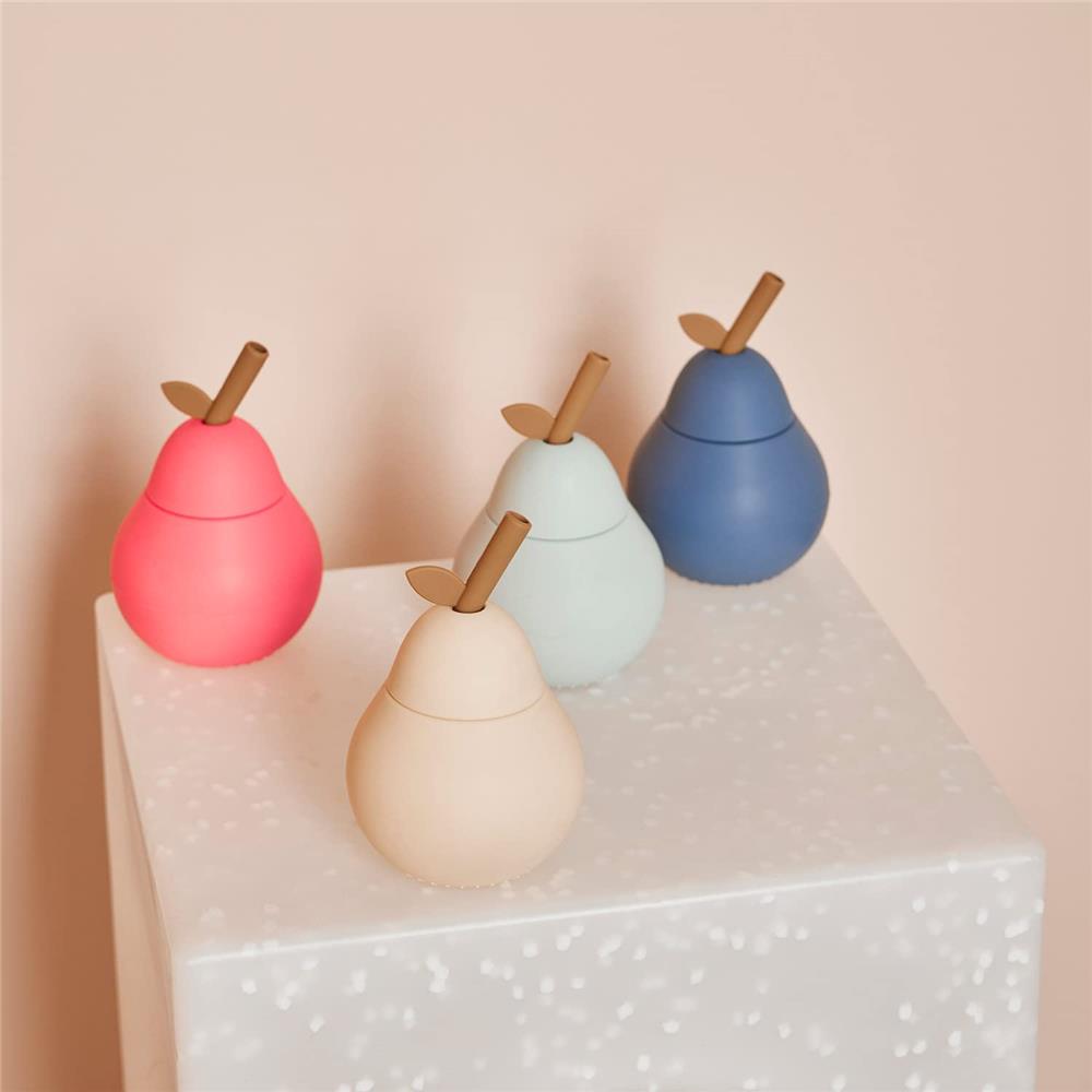 OYOY Mini - Pear Cup, Cherry Red, Trinklernbecher mit Strohhalm, Silikon