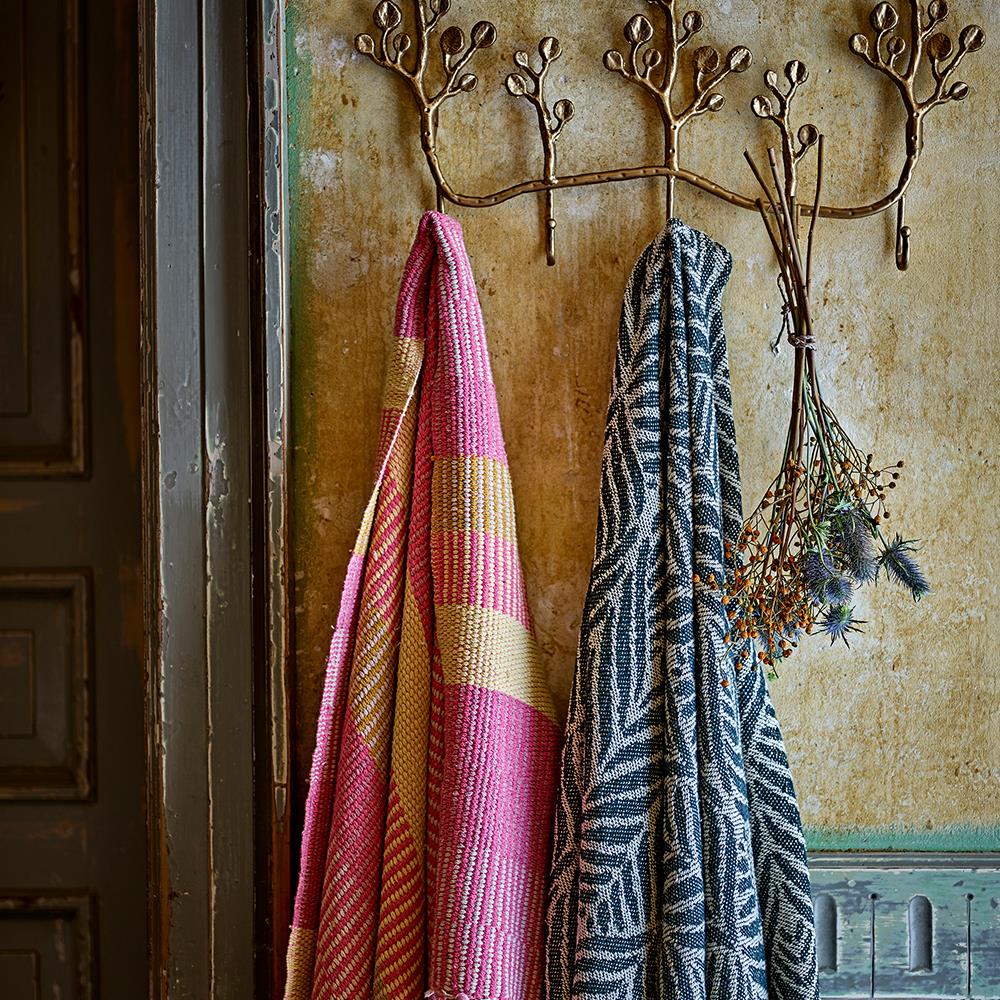 Bloomingville Isnel Decke 160x130 cm – Nachhaltige Baumwolle mit Streifenmuster & Fransen