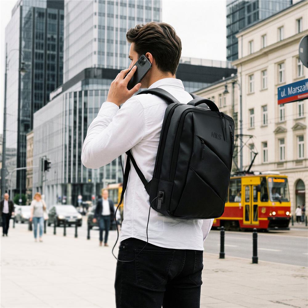 NILS Laptop Rucksack 15L Schwarz - mit USB- und USB-C-Anschlüssen Arbeit Schule Uni Reisen