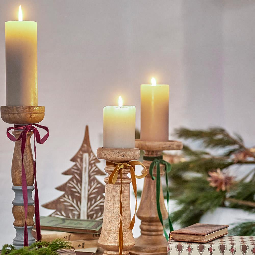Bloomingville Anja Stumpenkerze Natur 20 cm – Unparfümierte Dekokerze aus Paraffin