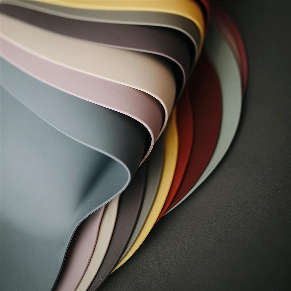 Mushie Silikon-Lätzchen, Peach Terrazzo, mit Auffangschale, BPA-frei