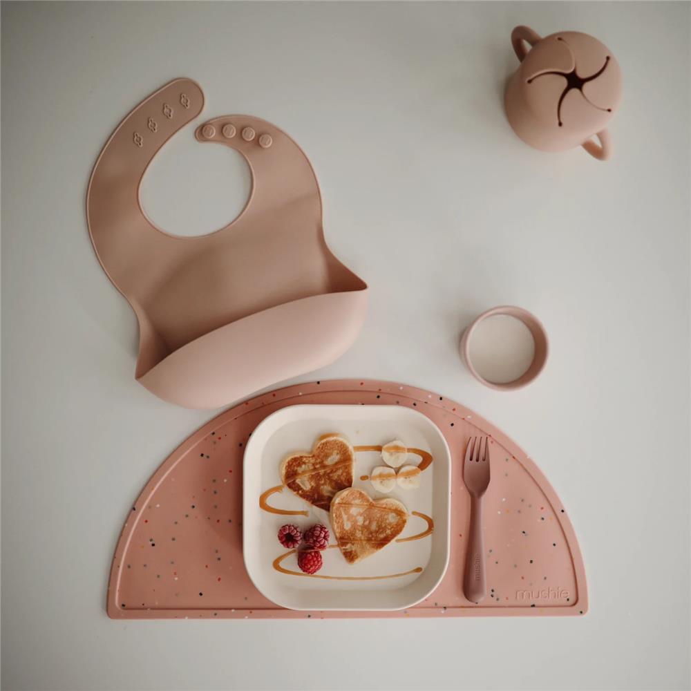 Mushie Silikon-Platzdeckchen, Powder Pink Confetti, Tischset, BPA-frei