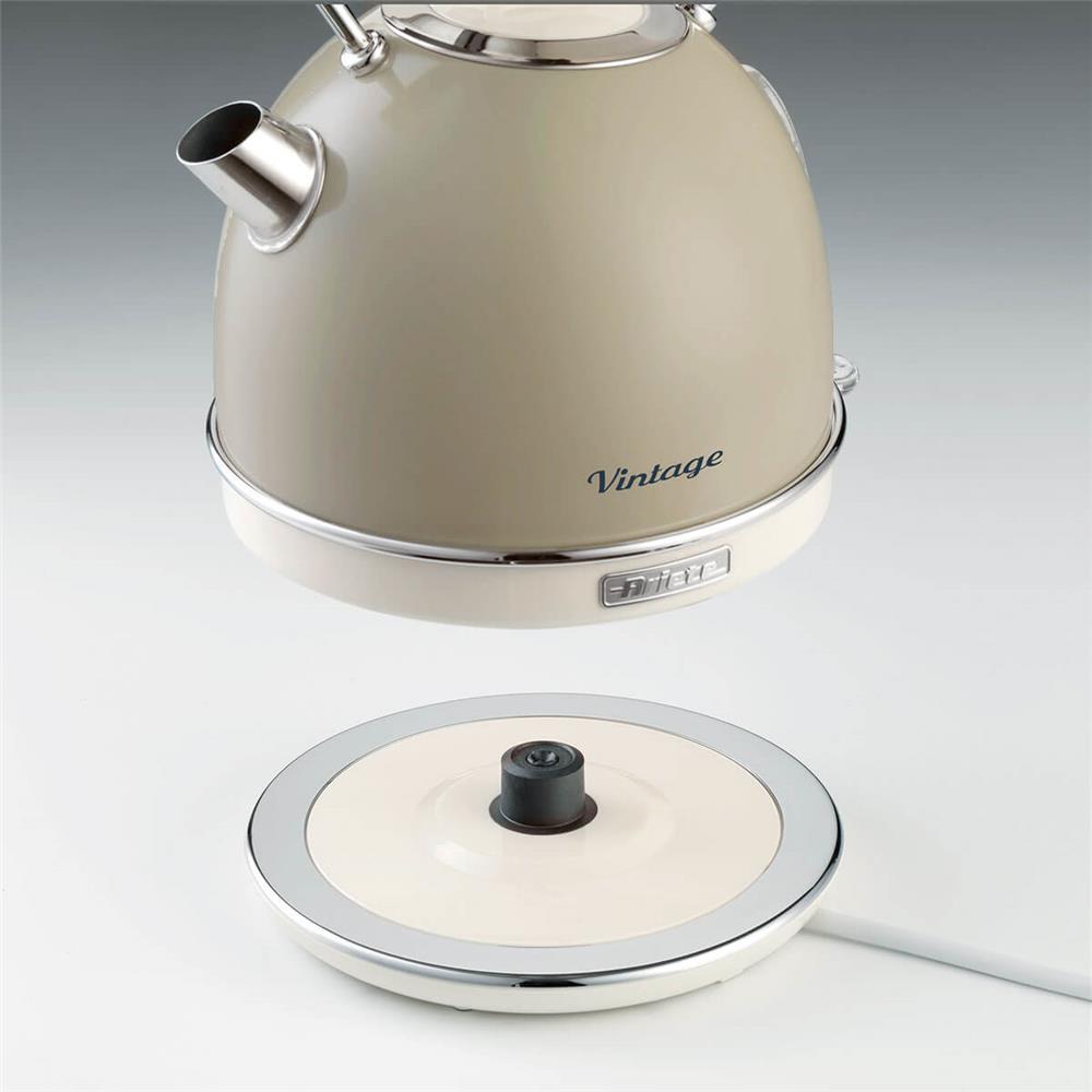 Ariete Vintage Wasserkocher, Beige, 1,7L, Edelstahlgehäuse, 2000W, Elegantes Retro-Design