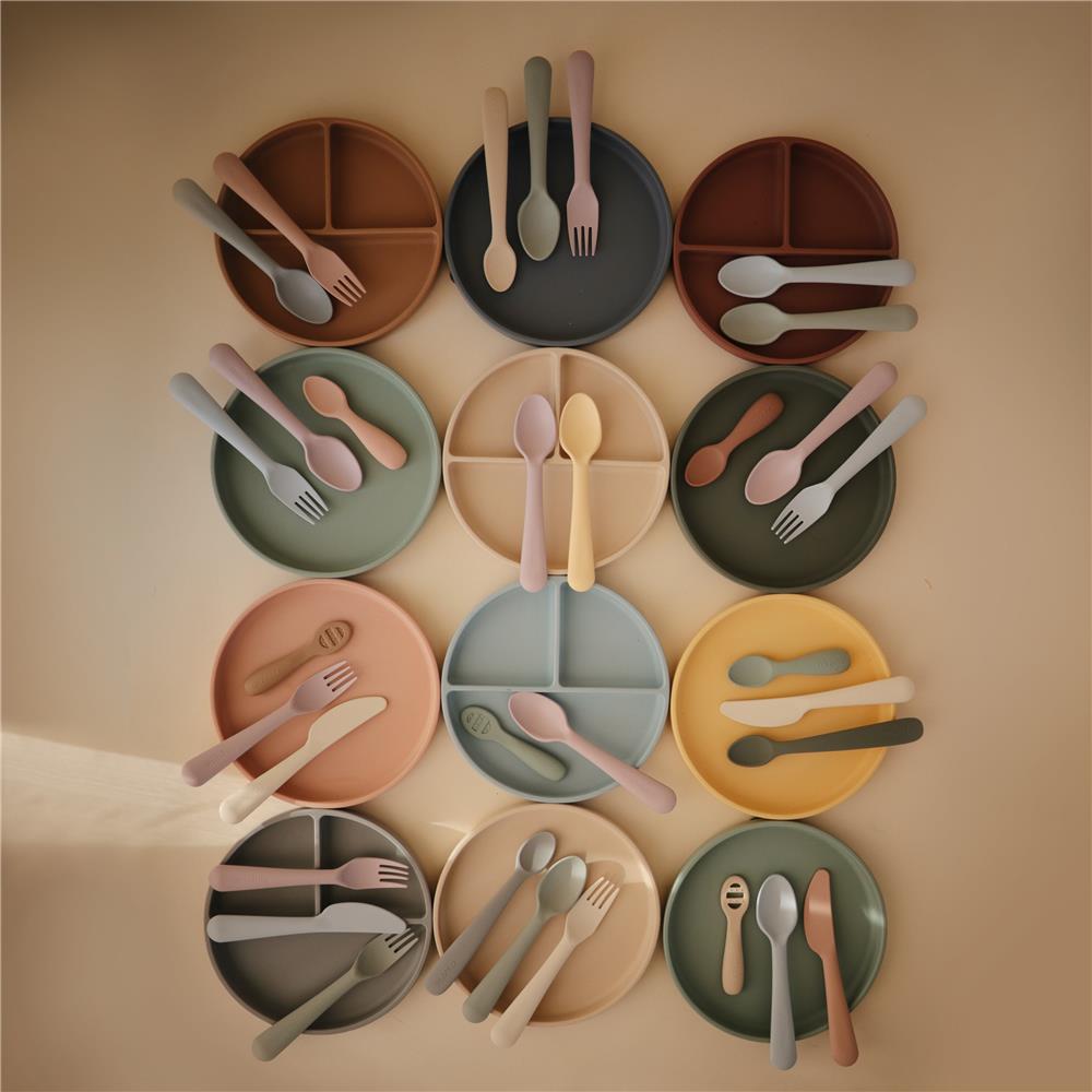 Mushie Silikon-Kinderteller, Cloudy Mauve, Teller mit Rutschfestem Saugnapf