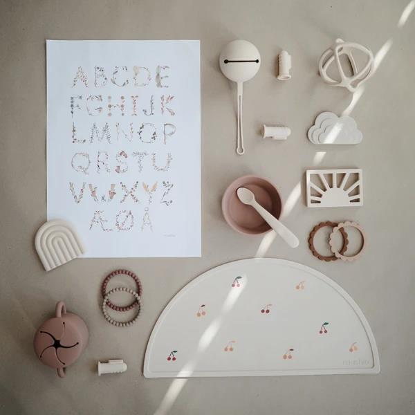 Mushie Alphabet-Poster mit Blumen, 29,7 x 42 cm