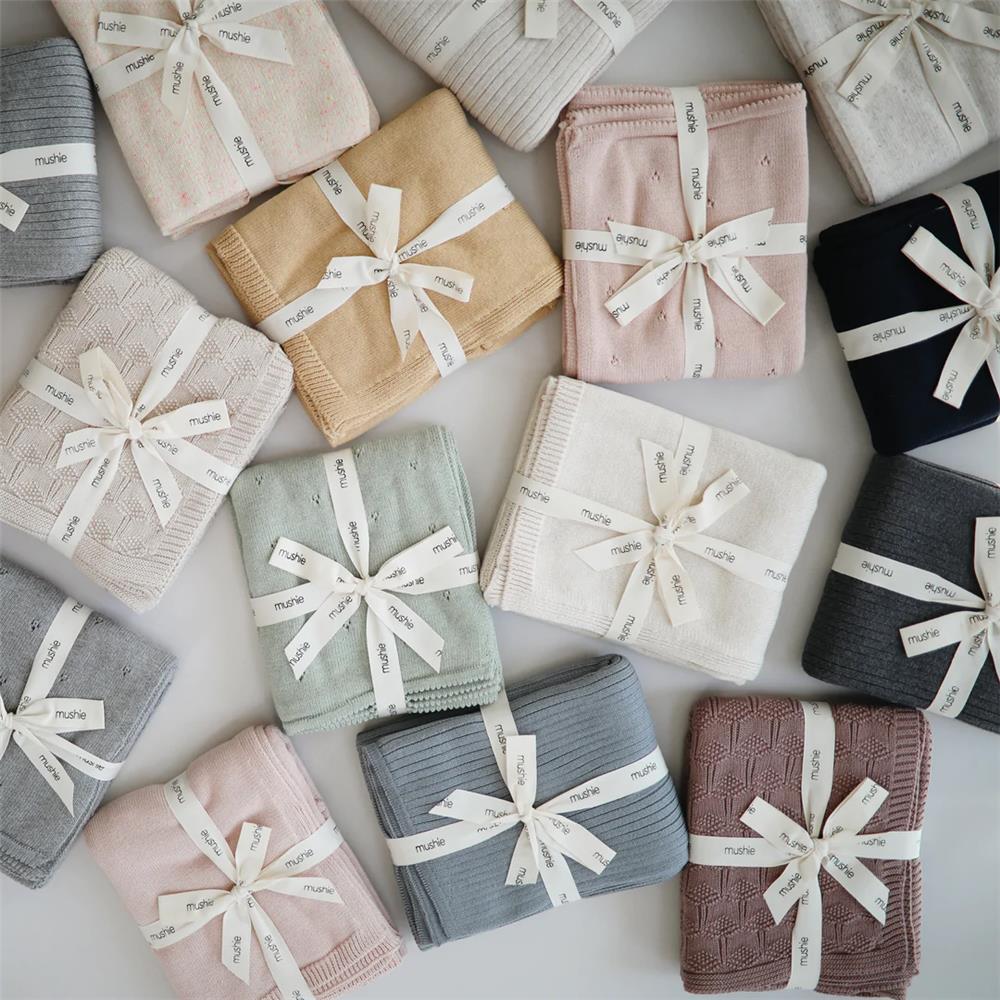 Mushie Gestrickte Babydecke Pointelle, Blush, aus 100% Bio-Baumwolle