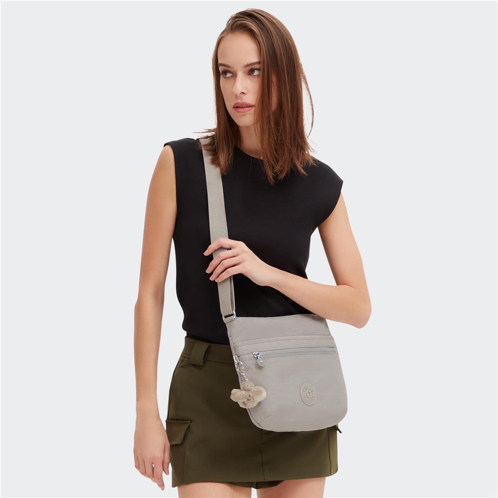 Kipling ARTO M, Mittelgroße Umhängetasche, Grey Gris (grau), Schultertasche mit Reißverschluss