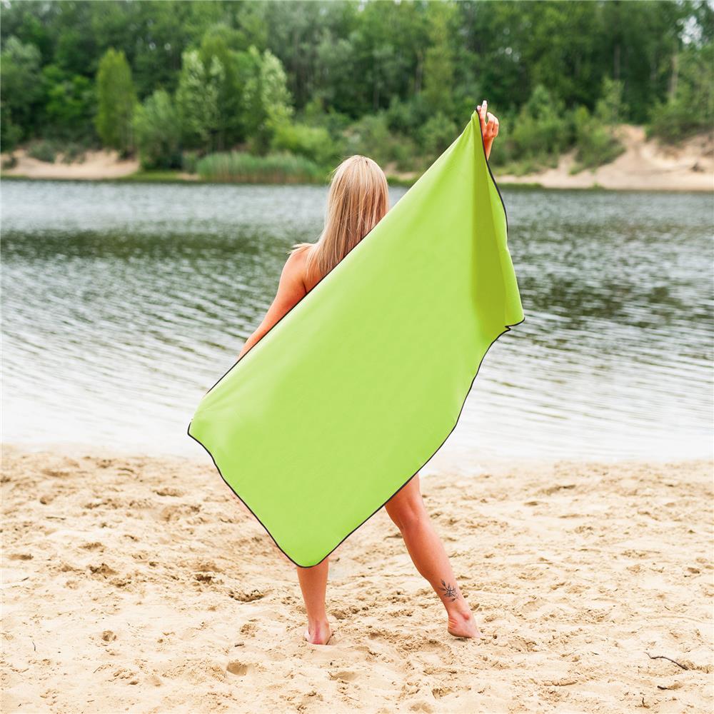 NILS Mikrofaserhandtuch 140x70 cm in Grün - schnelltrocknendes Handtuch für Camping, Strand & Sport
