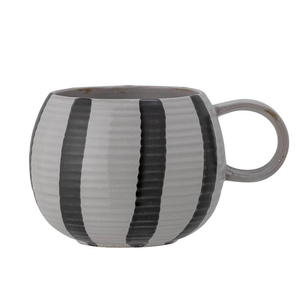 Bloomingville Serina Tasse, 510 ml, aus Steingut, in Schwarz/Weiß gestreift, dänisches Design
