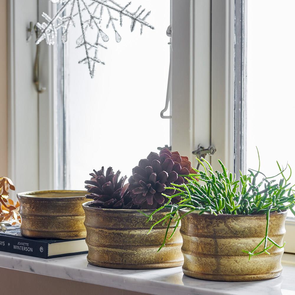 Bloomingville Lucilla Blumentopf 3er-Set – Dekotöpfe aus Metall im rustikalen Goldlook