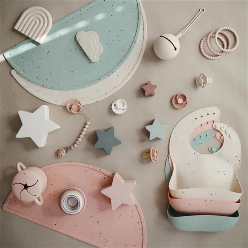 Mushie Silikon-Lätzchen, Powder Pink Confetti, mit Auffangschale, BPA-frei