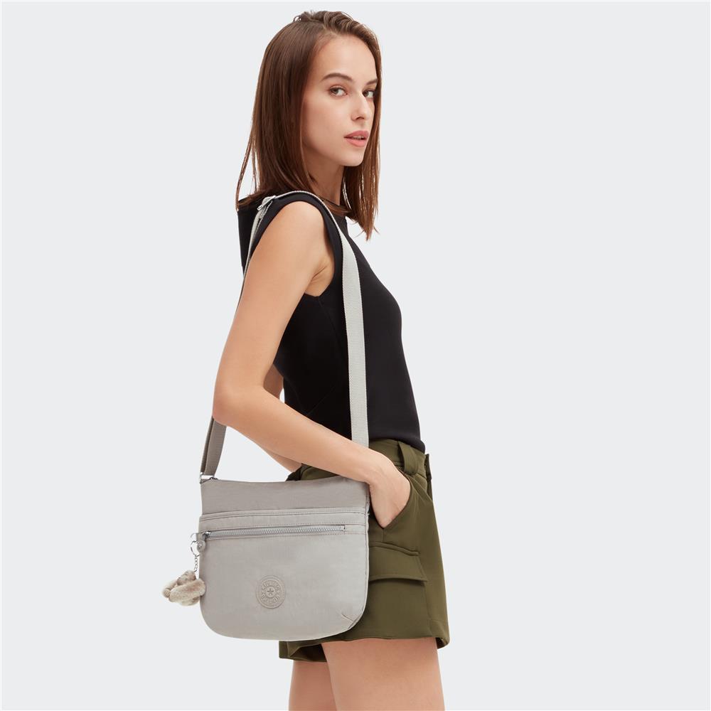 Kipling ARTO M, Mittelgroße Umhängetasche, Grey Gris (grau), Schultertasche mit Reißverschluss