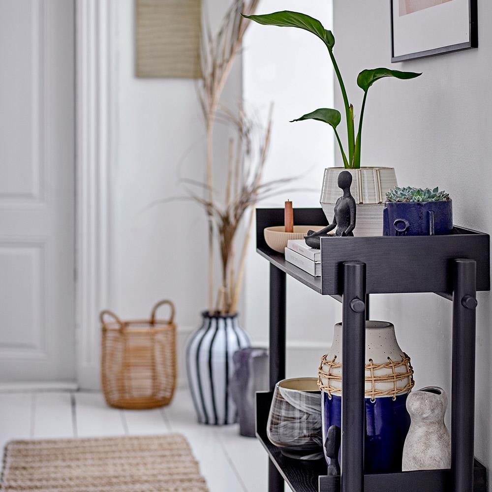 Bloomingville Ceejay Blumentopf – Steingut in Blau mit Gesichtsmotiv, 17,5 cm Länge