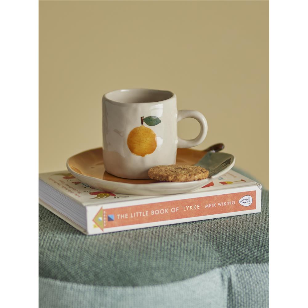 Bloomingville MINI Agnes Tasse, Weiß mit Orange, Steingut, große Kindertasse, dänisches Design
