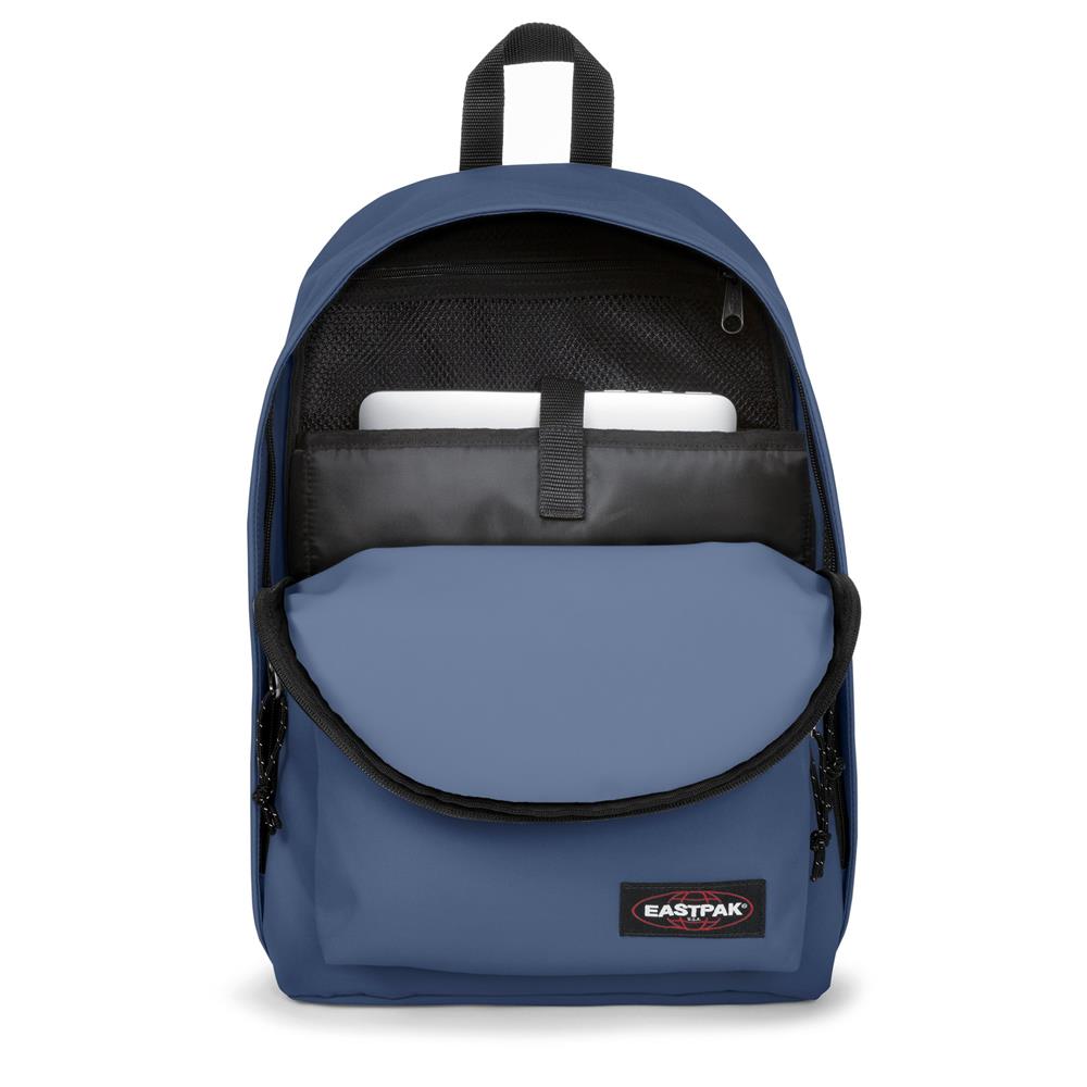 Eastpak OUT OF OFFICE, Rucksack, Powder Pilot (blau), 27L, mit Laptopfach
